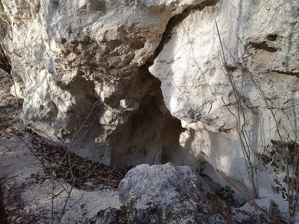 Kőbeles-barlang