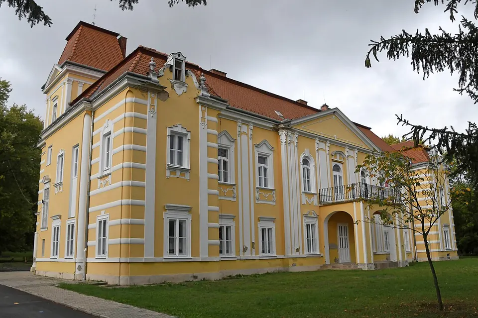 Reviczky-kastély