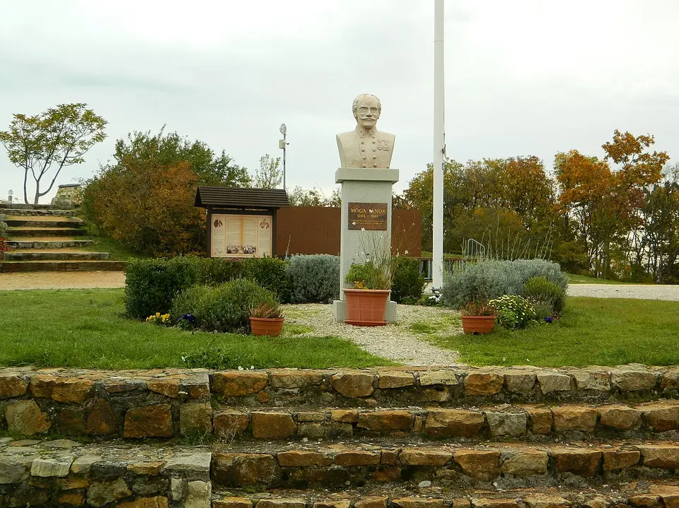 Katonai Emlékpark - Pákozd