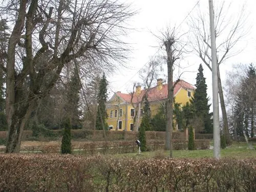 Biskupski dvorac