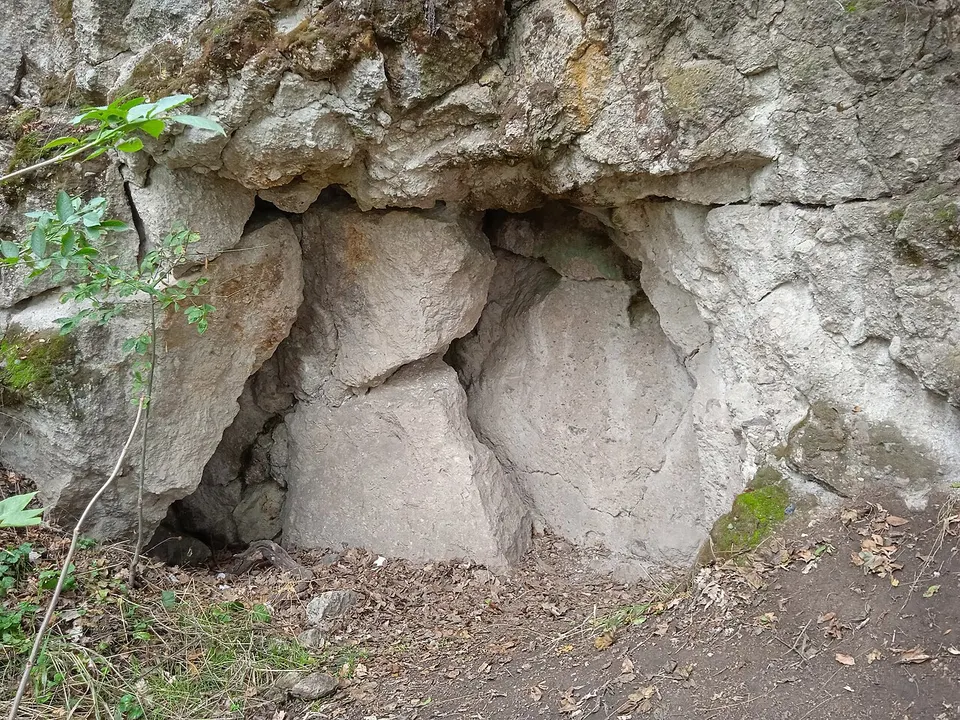 Kis-Kő-hegyi-kőfülke