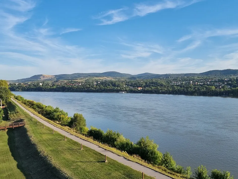 Kaštieľ Lángovcov