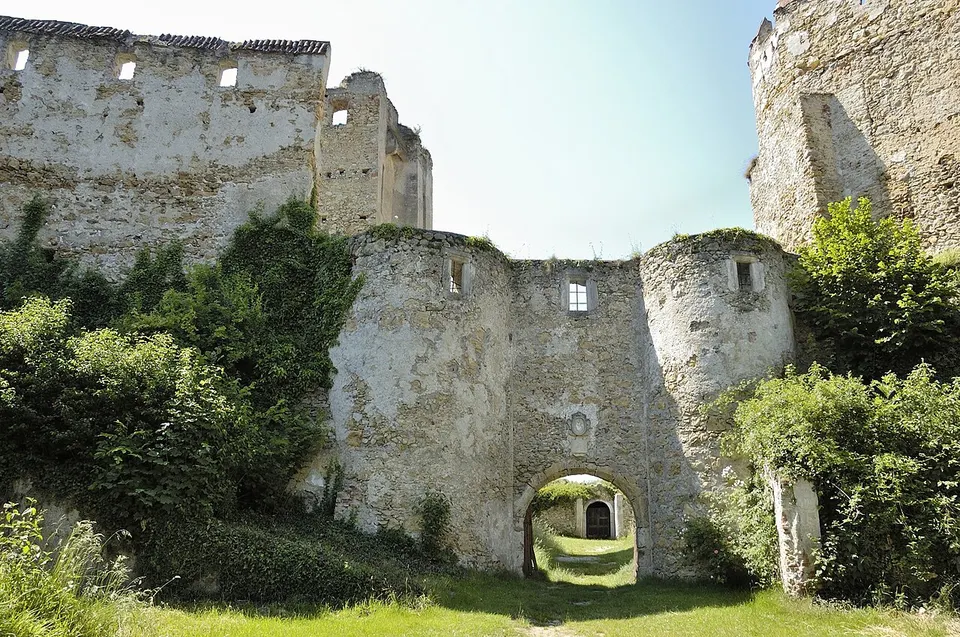 Burg Seebenstein