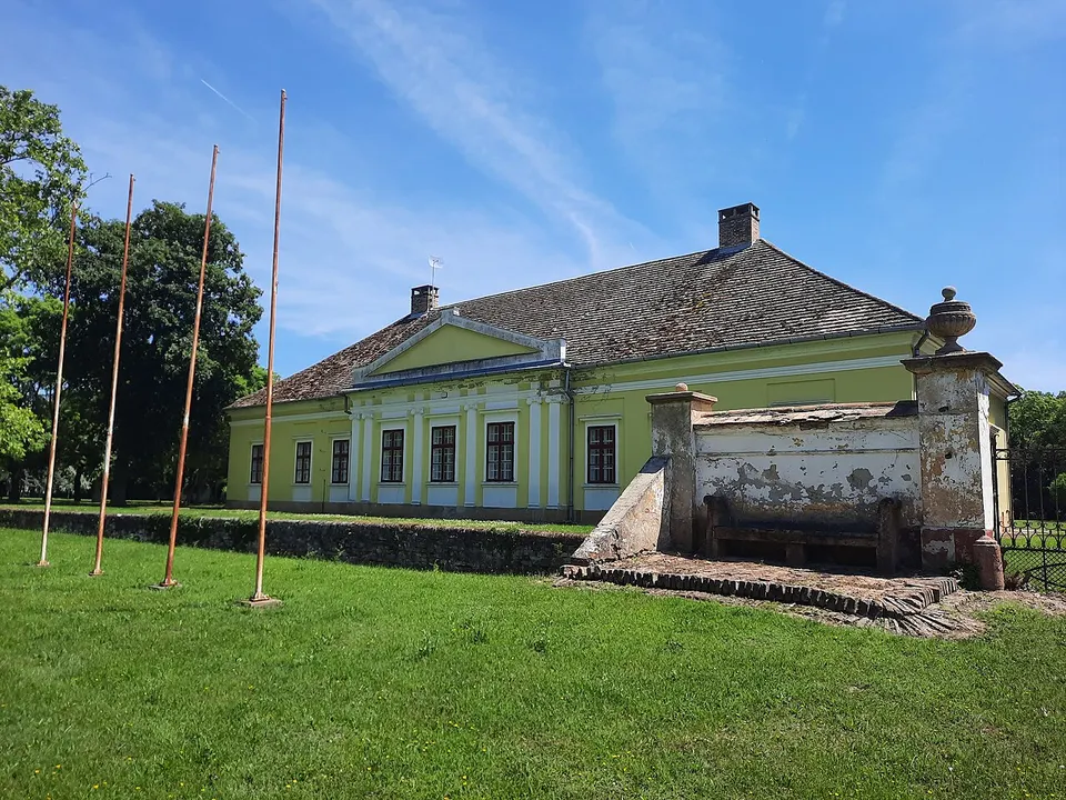Sárga-kastély