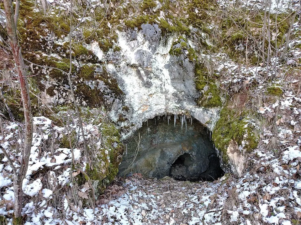 Kálvária-barlang