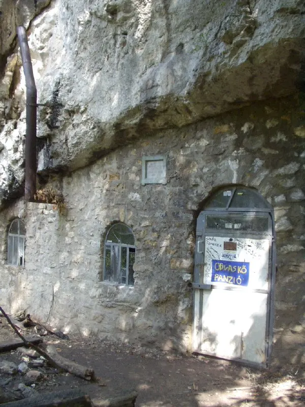 Odvas-kői-sziklaüreg