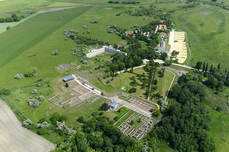 Gorsium Régészeti Park És Szabadtéri Múzeum