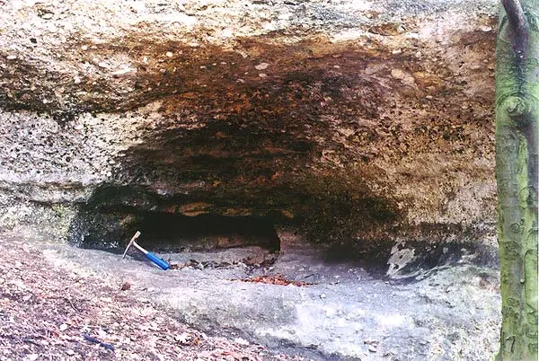 Ősember barlangja