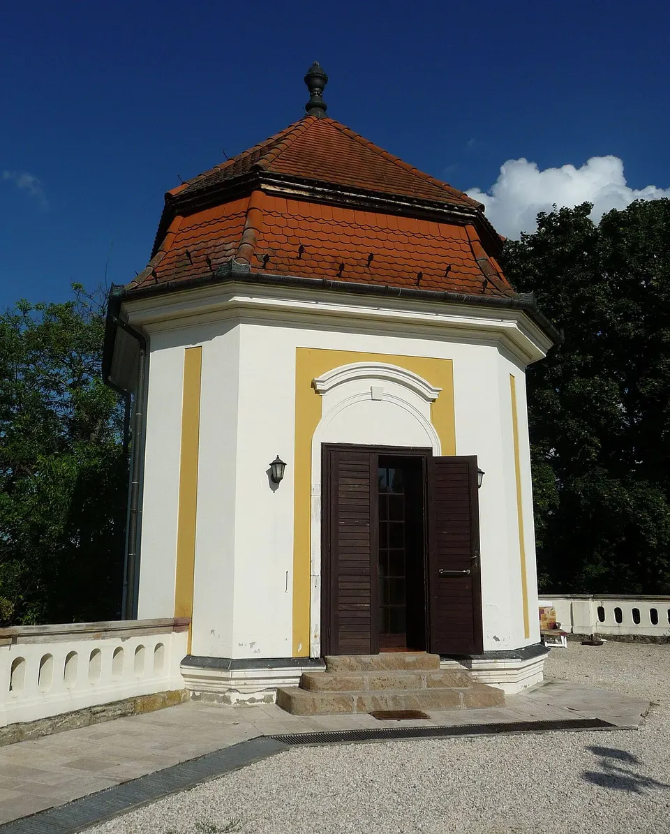 Szentmiklóssy-Kubinyi-kastély