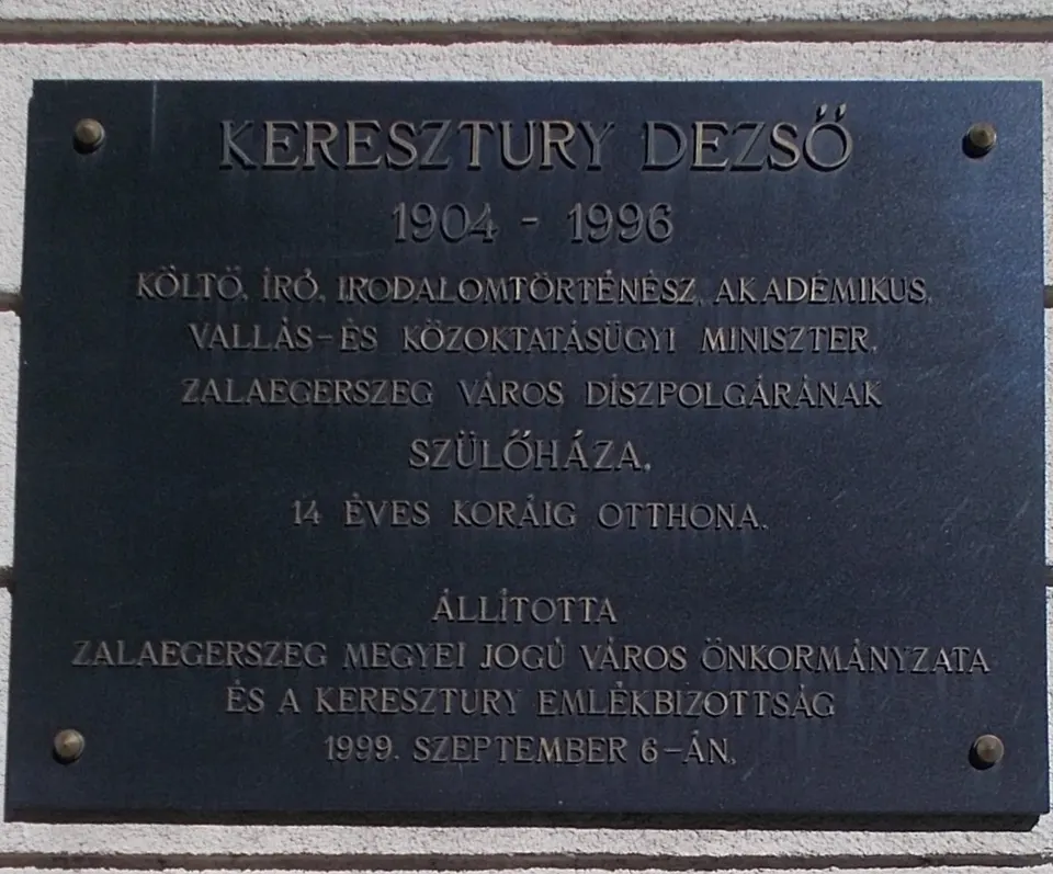 Keresztury Ház