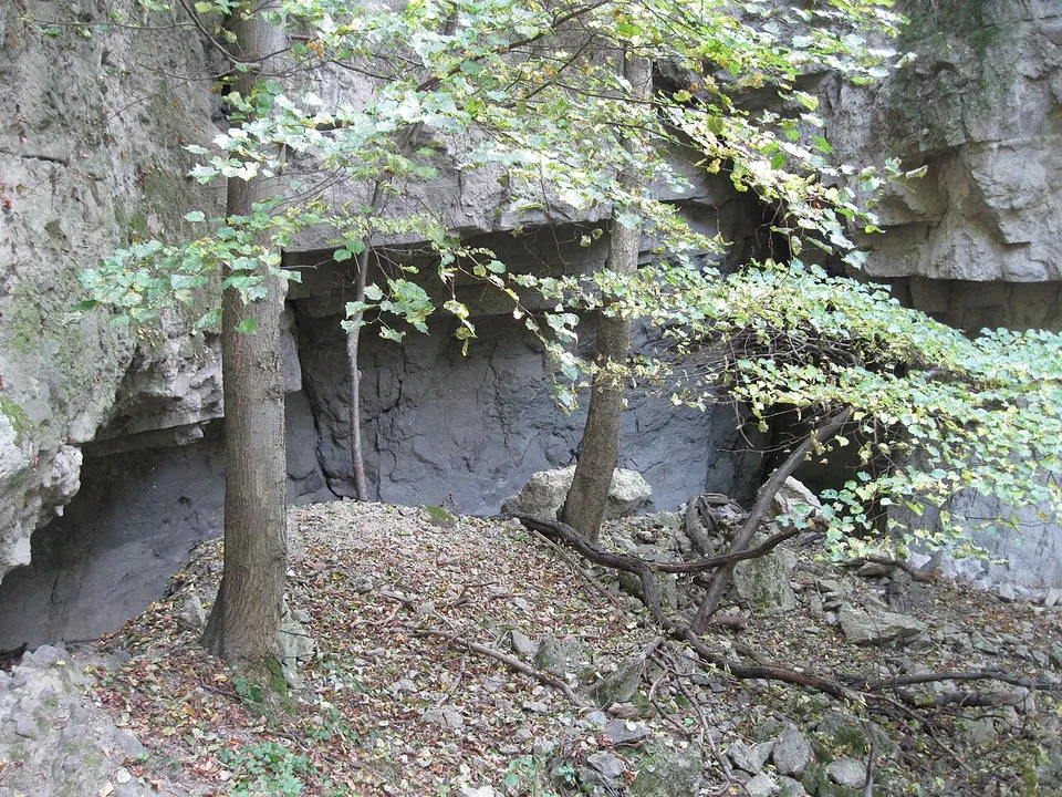 Kis Loggia-barlang