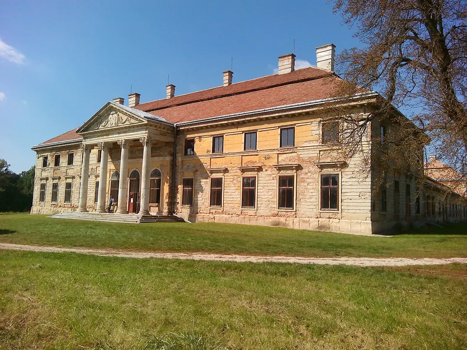 Cziráky-kastély