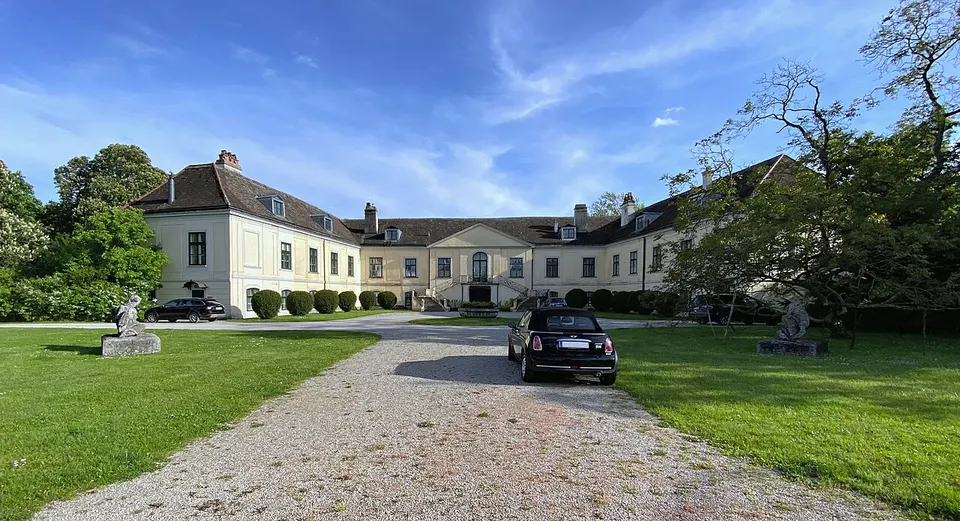 Schloss Alterlaa