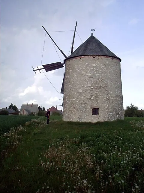 Egérfogó-barlang